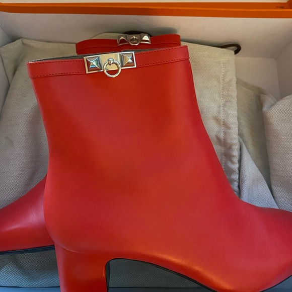 SOLD ❌ Hermes Boots - Picture 4 of 9